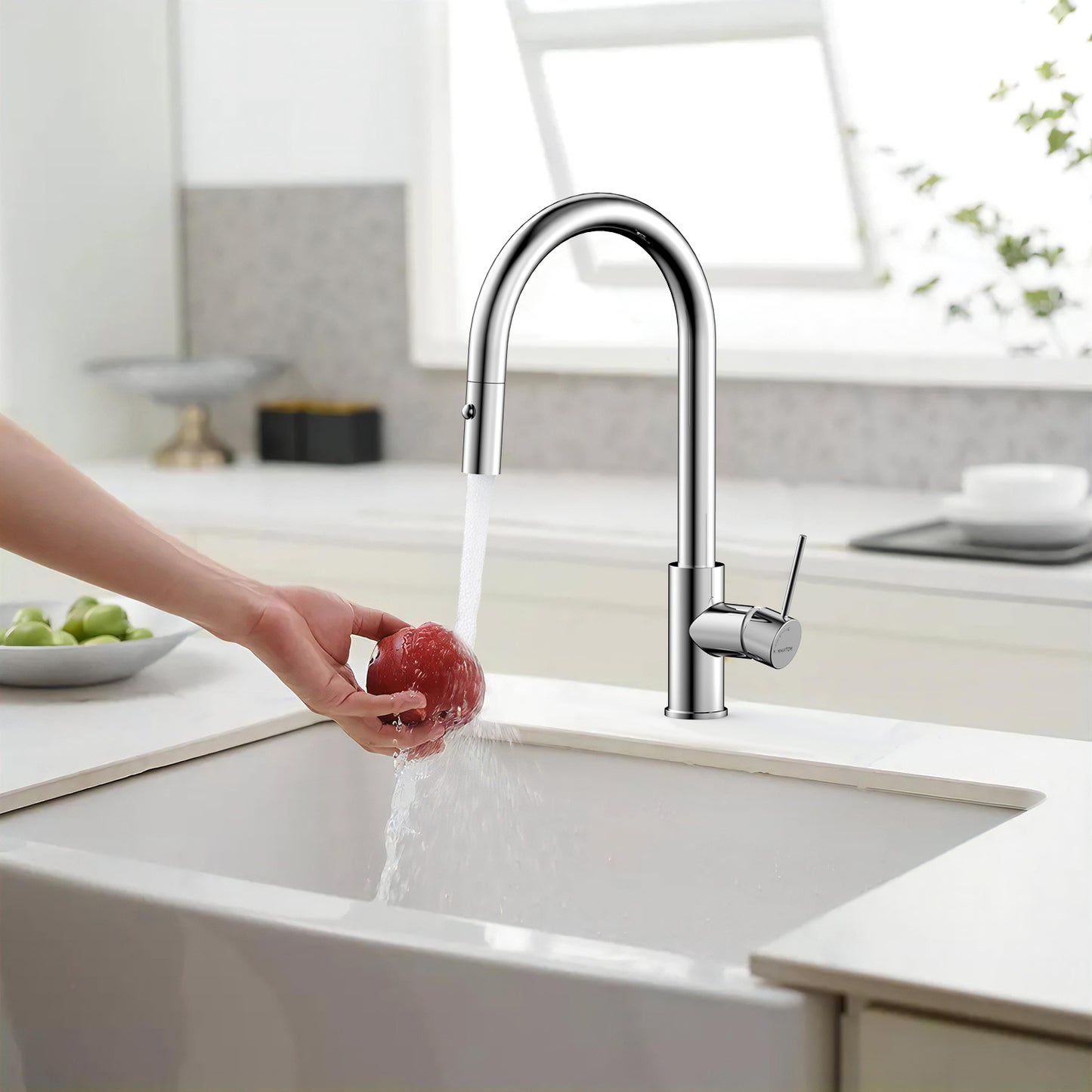 Single Handle High-Arc Solid Brass Pull-Down Kitchen Faucet iKON-KFB1059